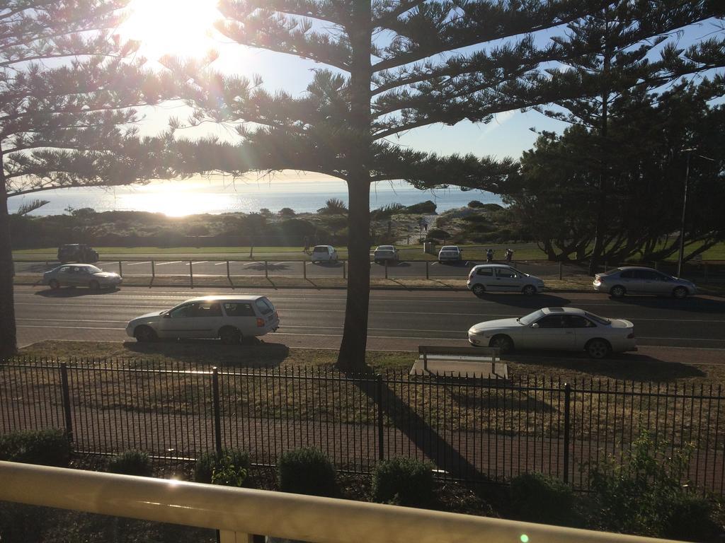 Adelaide - Semaphore Beach Front المظهر الخارجي الصورة