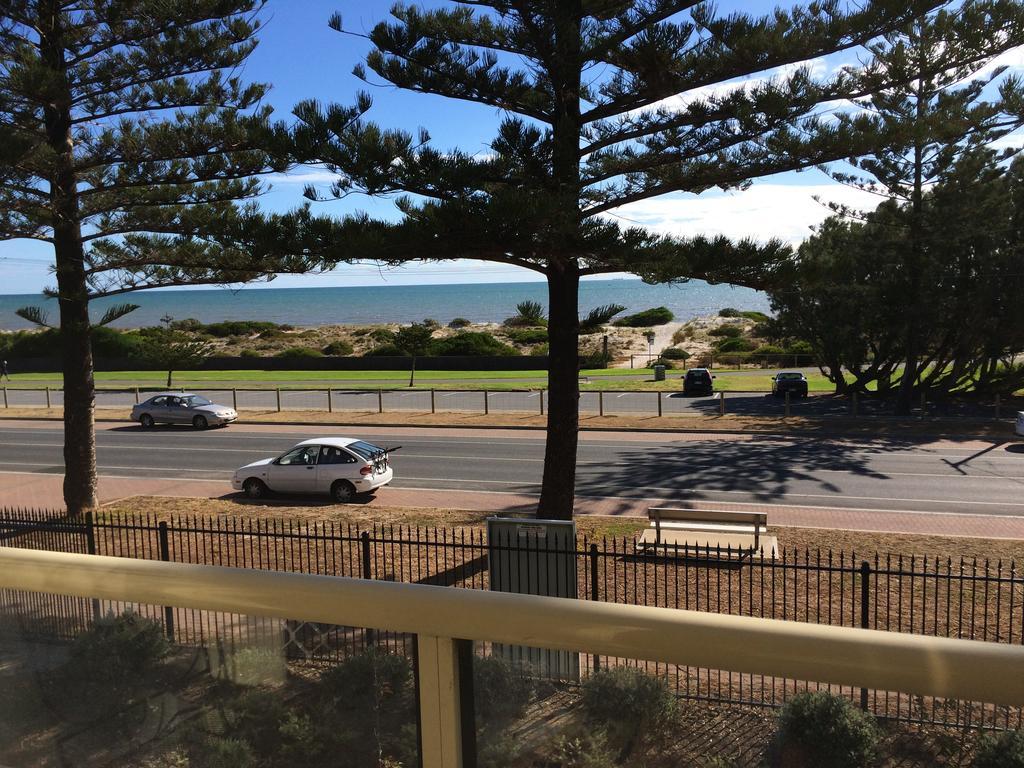 Adelaide - Semaphore Beach Front المظهر الخارجي الصورة